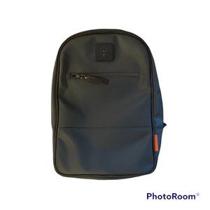 Stitch Golf Shoe Bag retails $118